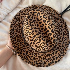 Cheetah hat!